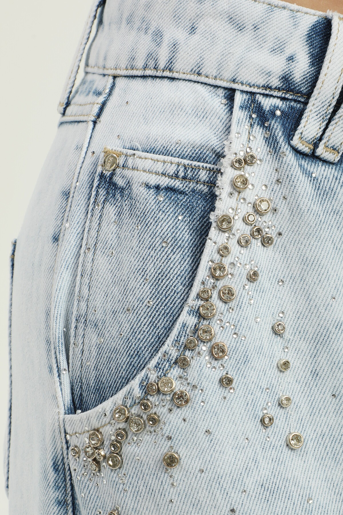 BATTAL ETEK UZUN CEP AĞZI  DÜĞMELİ